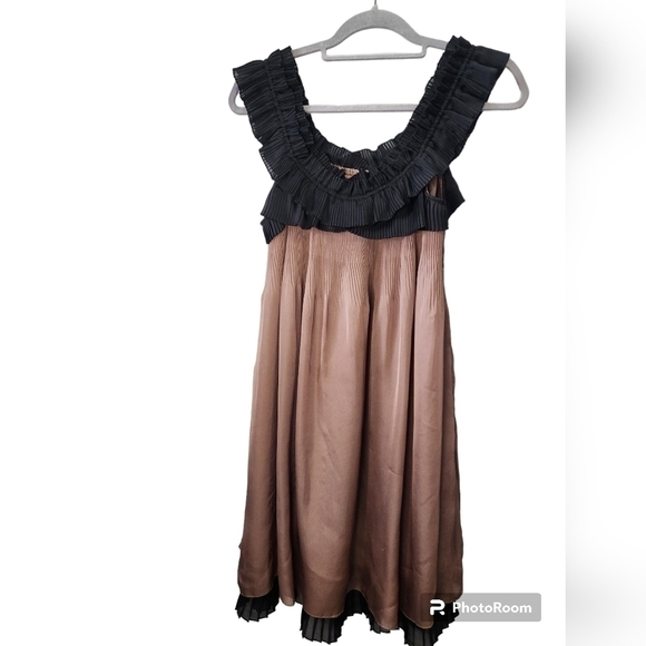 Anthropologie Ryu Pleated Dress Size M - Picture 1 of 8
